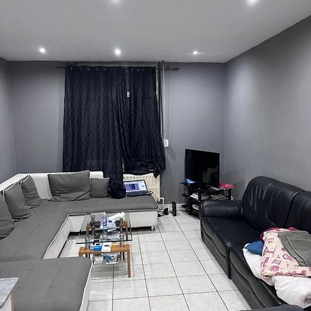 Grande Maison Avec Plusieurs Chambres A Louer Liège Dış mekan fotoğraf