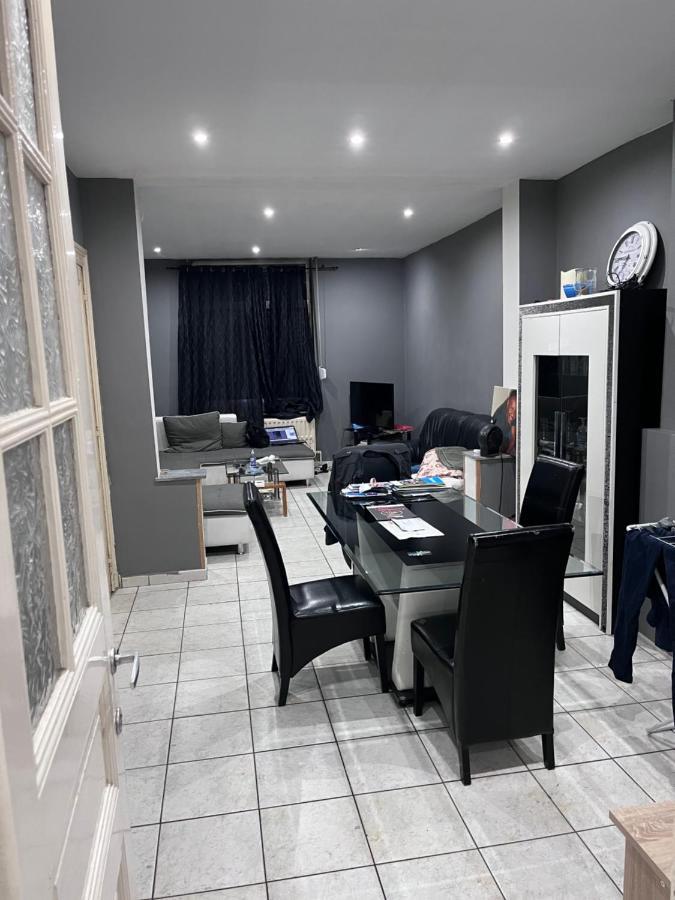 Grande Maison Avec Plusieurs Chambres A Louer Liège Dış mekan fotoğraf